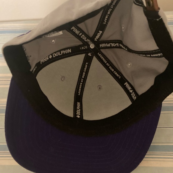 Pink Dolphin hat - Picture 2 of 3